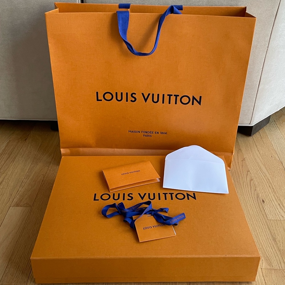 AUTHENTIC Large Louis Vuitton Shopping Bag & Box with Accessories